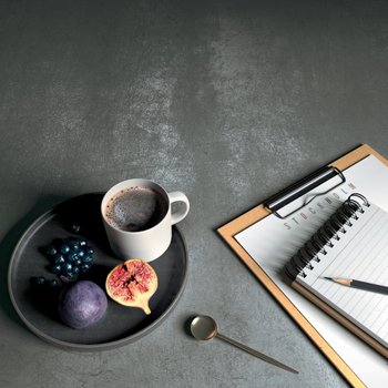 LEMMY LY09 120x120 Still life
