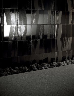 Oltrenero OL02 Outrelave Nero 20x20 Still Life